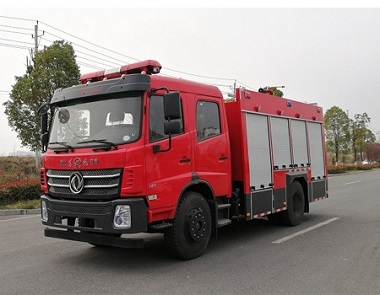 國六東風5.5噸水罐消防車
