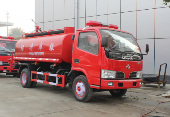 東風(fēng)福瑞卡消防灑水車
